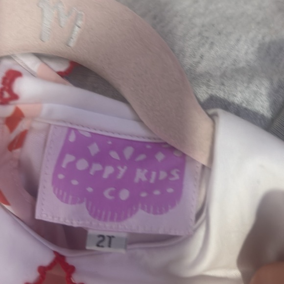 NWOT POPPY KIDS CO SMOCKED CANDY CANE BUBBLE SIZE 2T - Picture 8 of 9